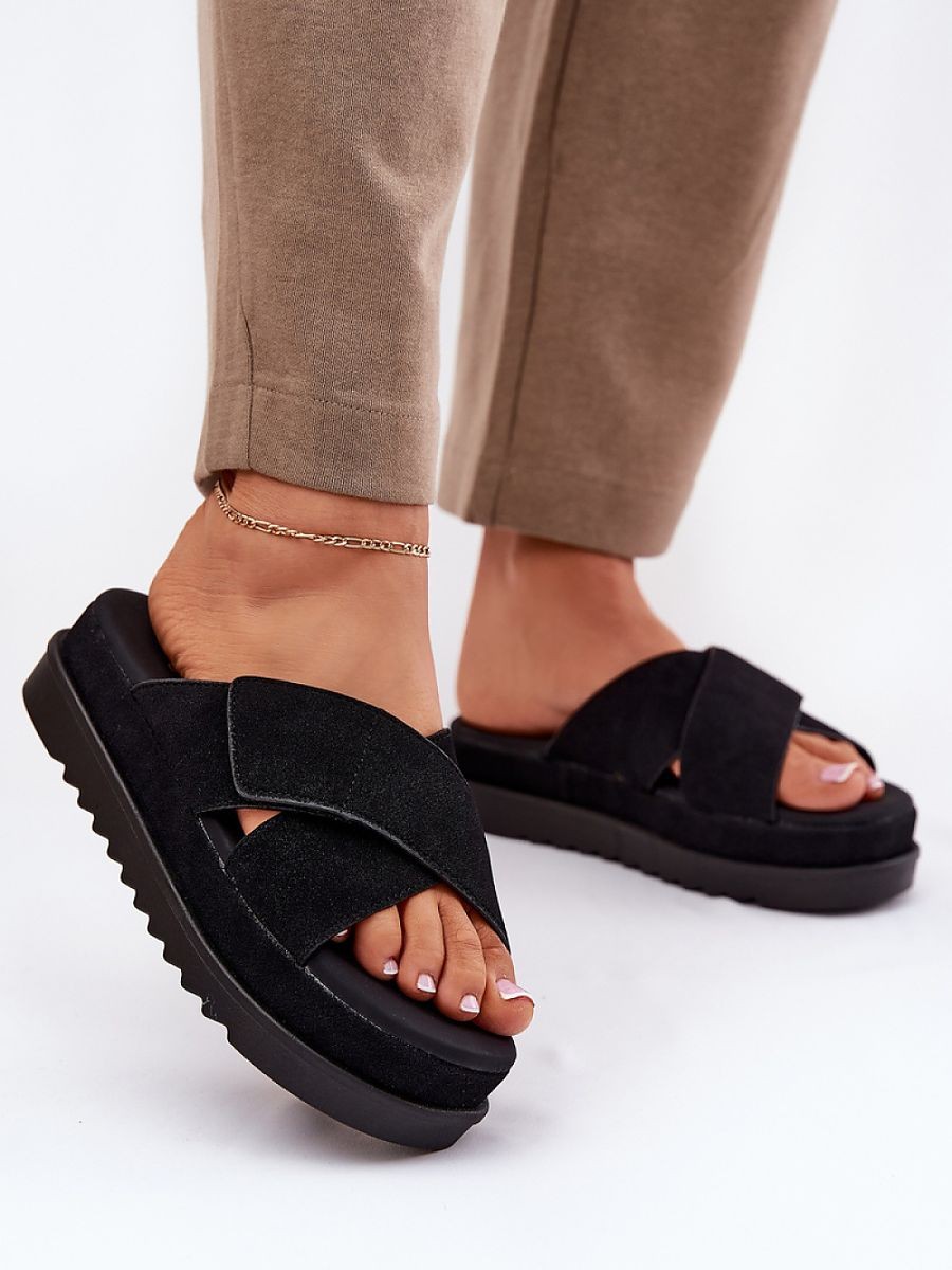 Clacquettes model 212875...