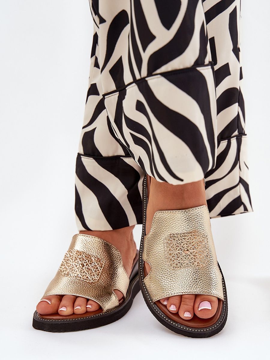 Clacquettes model 212887...