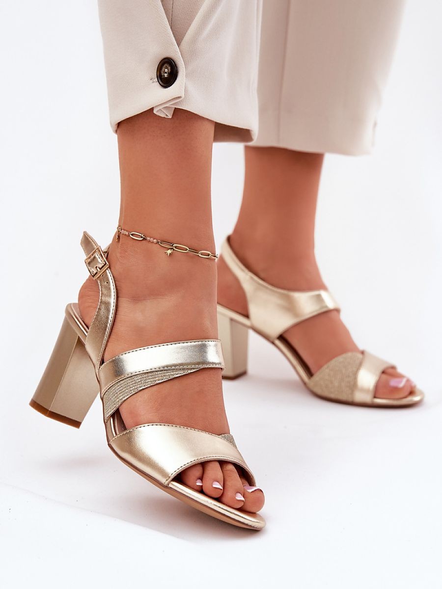 Sandales à talons model...