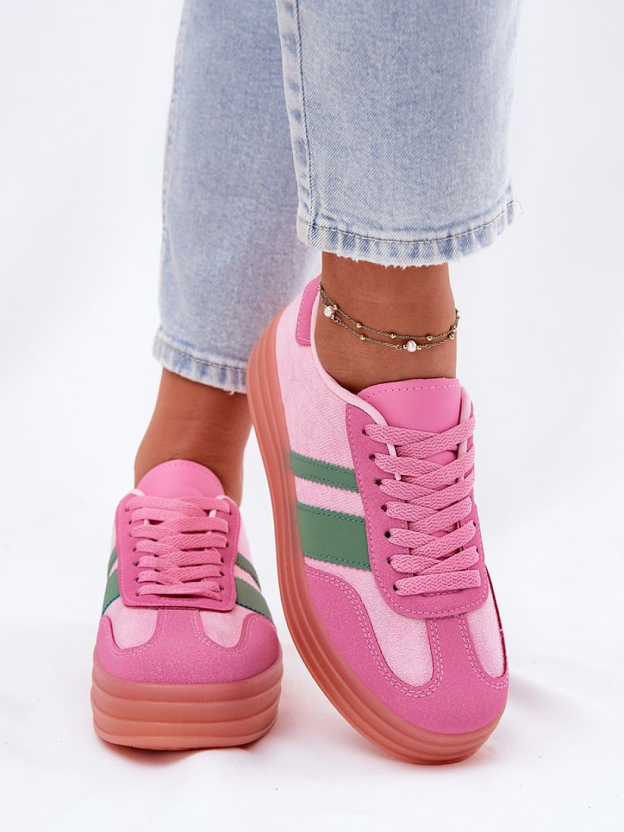 Chaussures de sport model...