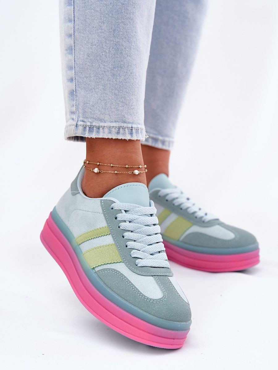 Chaussures de sport model...