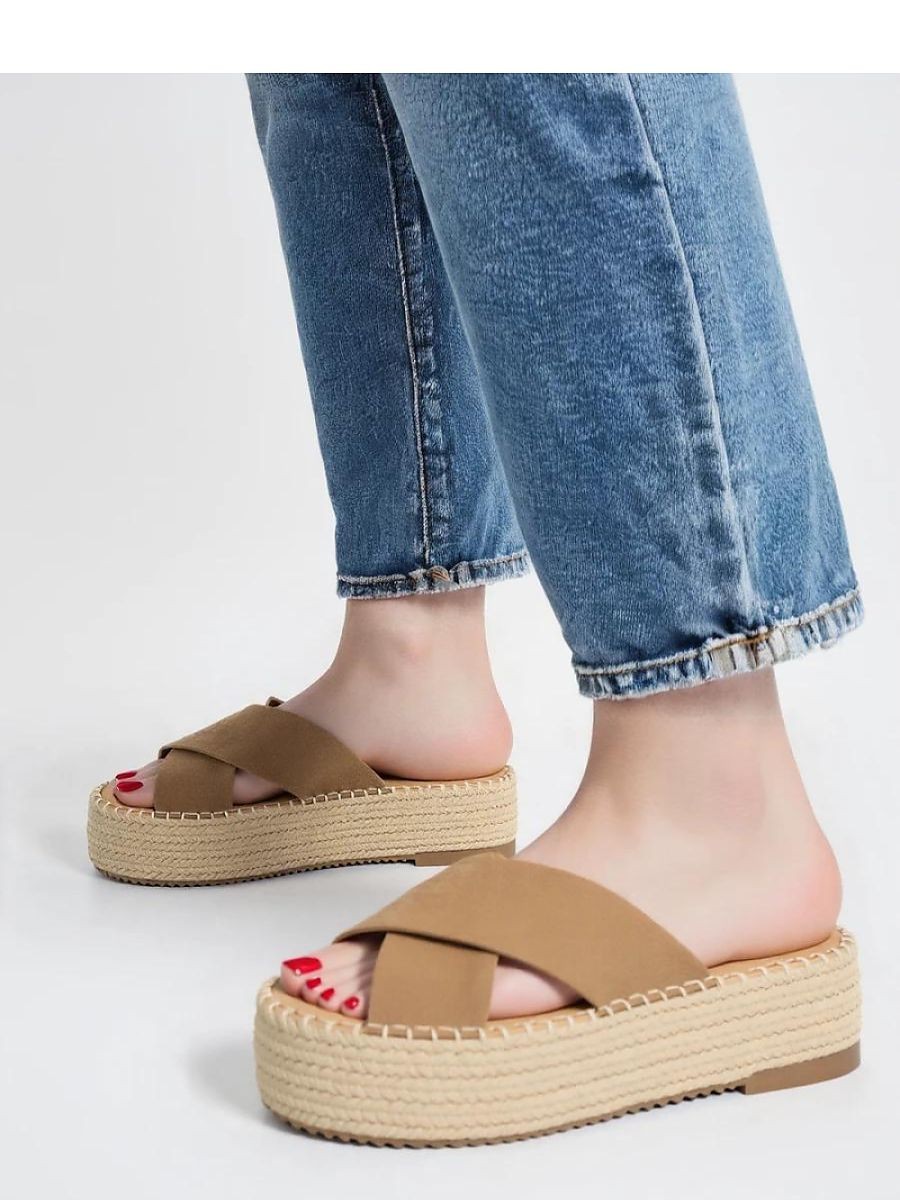 Clacquettes model 212941...