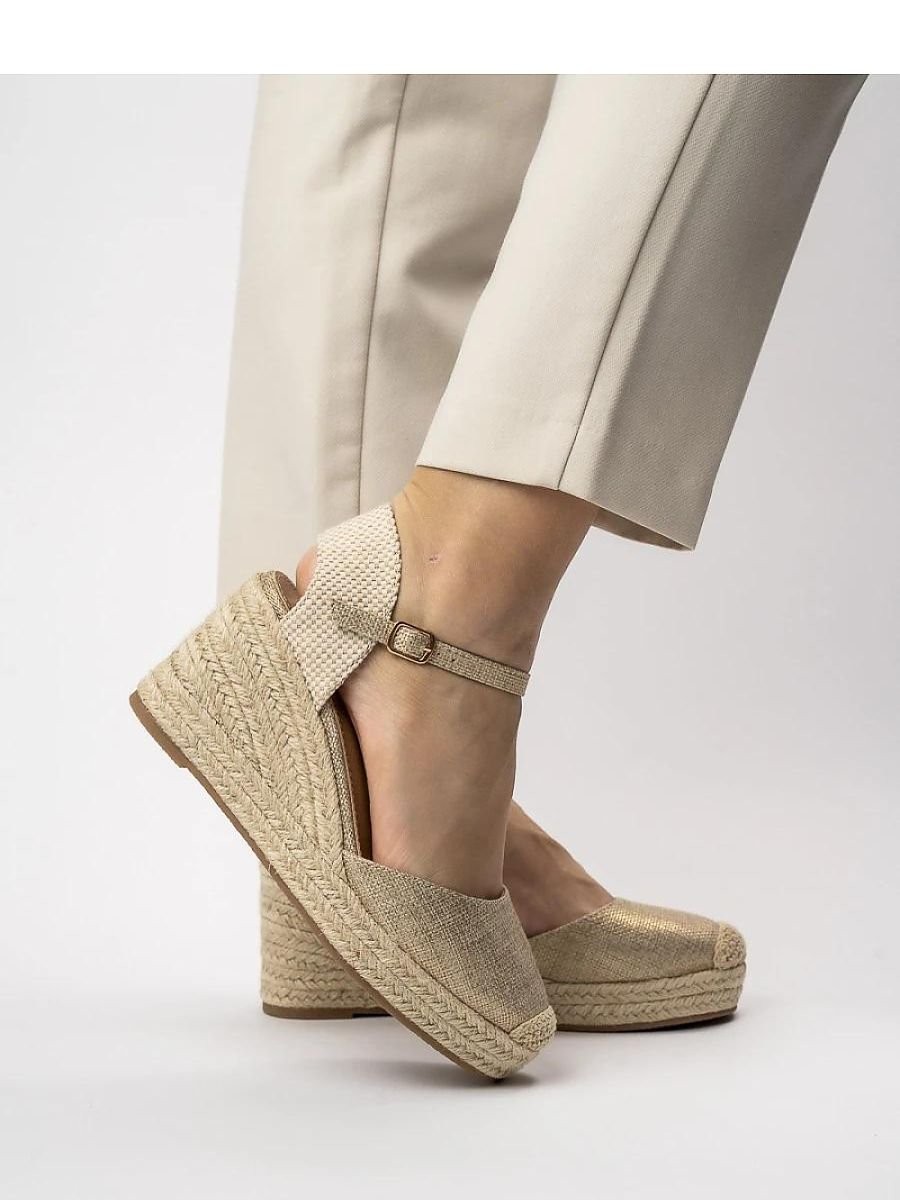 Cothurnes model 212974 Inello