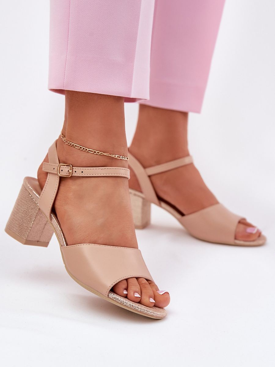 Sandales à talons model...