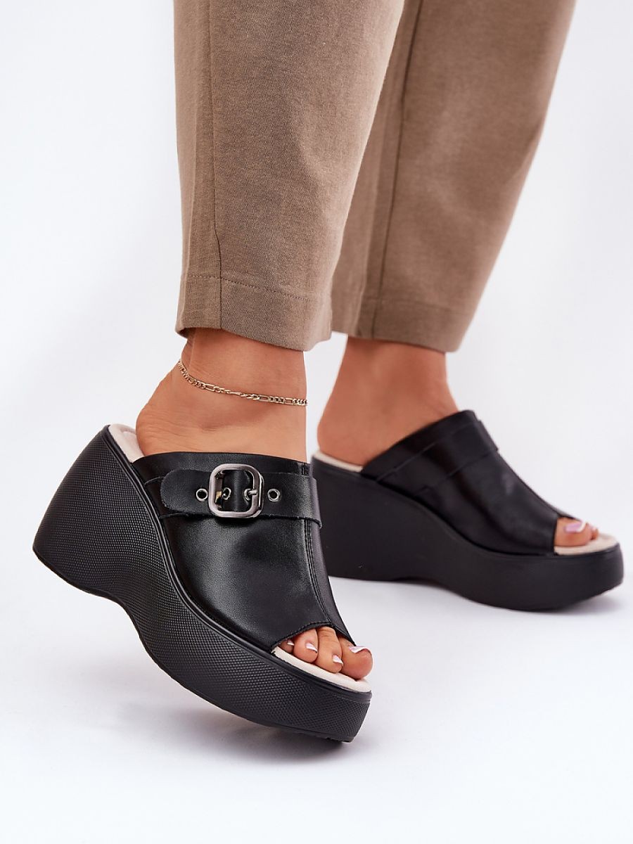 Clacquettes model 213033...