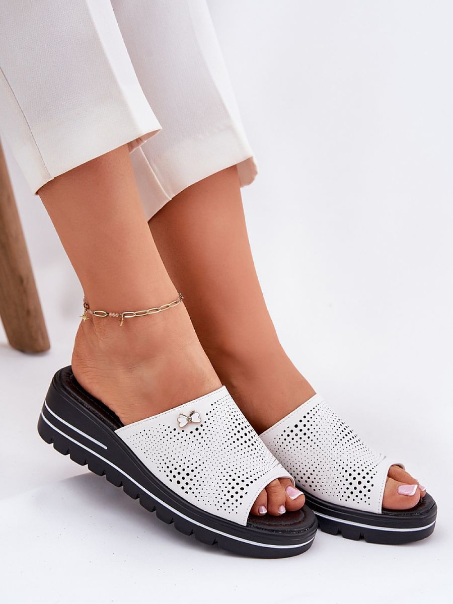 Clacquettes model 213039...