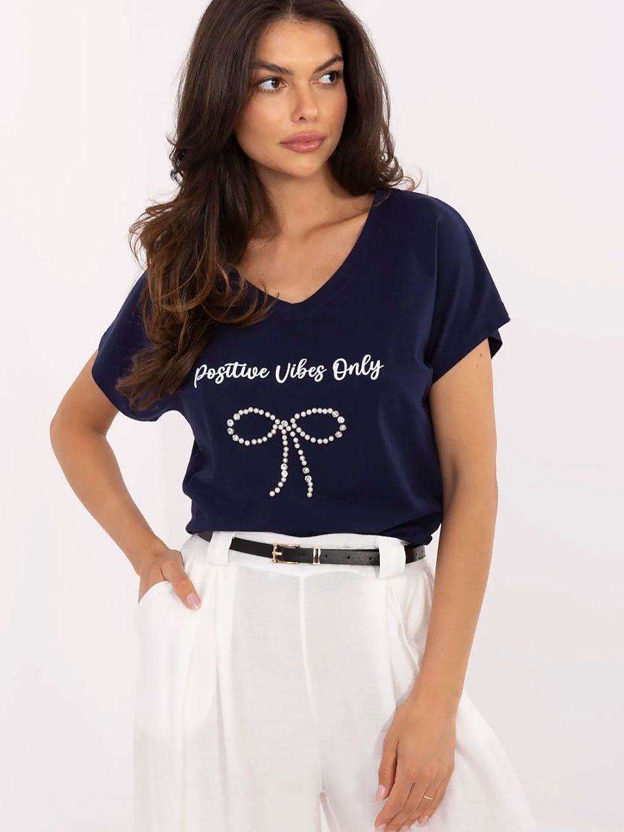 T-shirt model 213099...