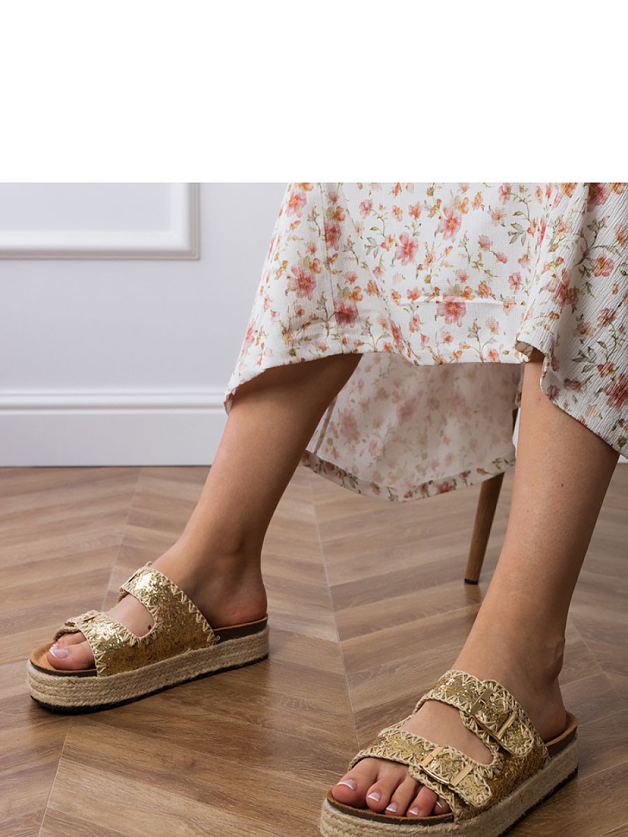 Clacquettes model 213424 PRIMO