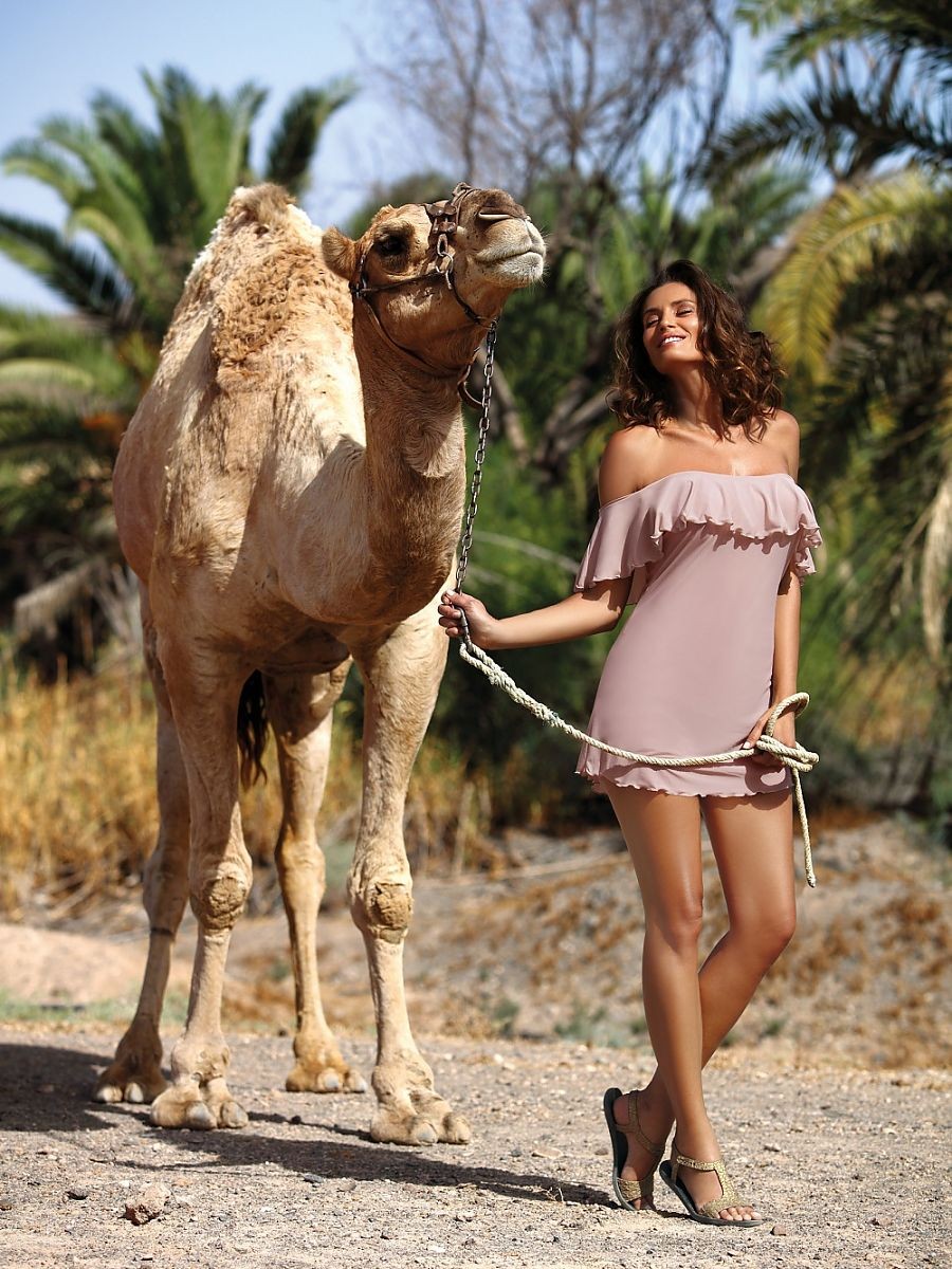 Tunique de plage model...